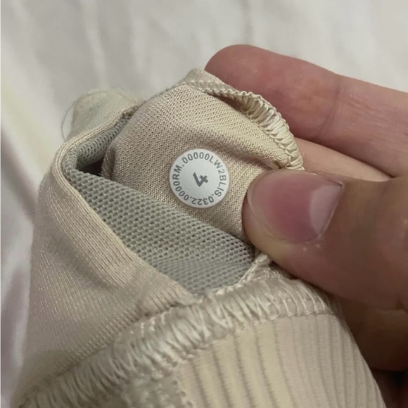 lululemon size 4 nude longline ribbed sports bra #lulu #activewear - Picture 4 of 4